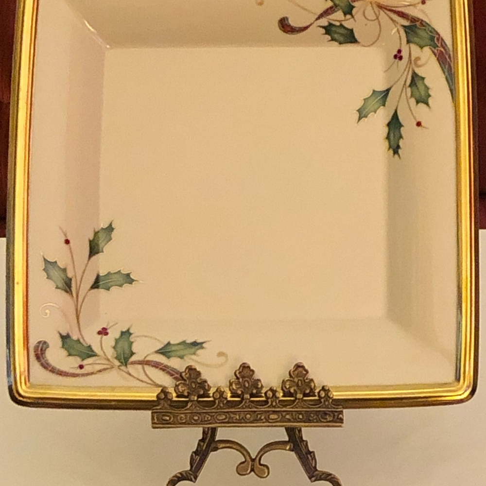 Lenox Holiday Gold Nouveau Porcelain Platter; 12” Tartan Holly Berries Green Red